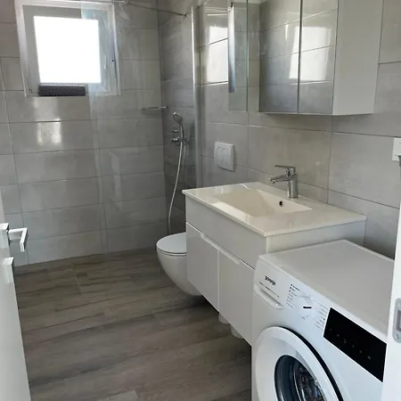 Sunshine Dvori Villa *